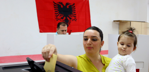 Volby v Albánii roku 2015.