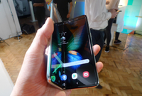 Samsung: nový ohebný telefon.