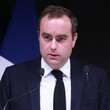 Francouzský ministr obrany telefonicky hovořil s ruským protějškem Šojguem 