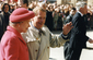 Britská královna Alžběta II. navštívila v roce 1996 Prahu. (Foto: archiv)