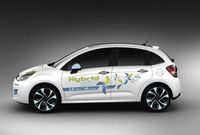 Technologie Hybrid Air v modelu C3 oznamuje spotřebu 2,9 litru na stovku kilometrů.