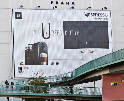 Nespresso outdoor reklama.