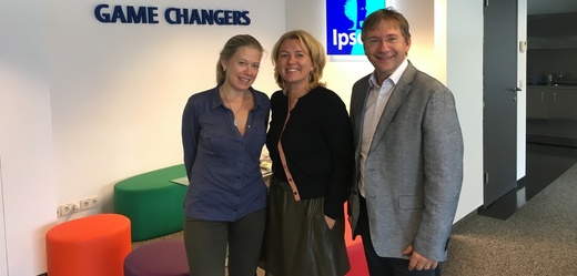 Zleva: Julia Schober, Karoline Sederl-Bartosch (CEO Ipsos Austria) a Radek Jalůvka (CEO Ipsos Central Europe Cluster)
