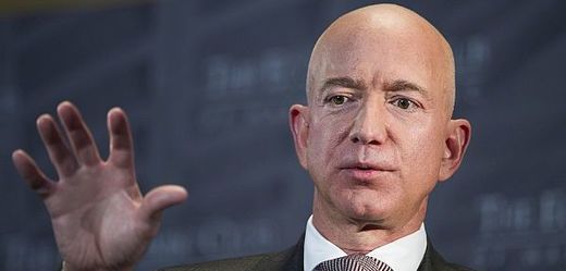 Nejbohatší člověk světa Jeff Bezos.