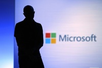 Microsoft je nově největší firmou světa.