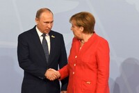 Ruský prezident Vladimir Putin a bývalá německá kancléřka Angela Merkelová.