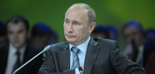 Příznivci Vladimíra Putina žádají, aby do nadcházejících voleb kandidoval jako nezávislý