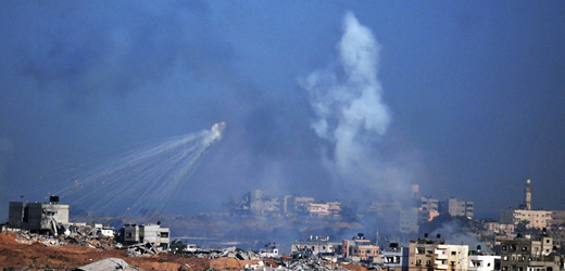 Izrael i v noci na dnešek pokračoval v ostřelování Pásma Gazy, armáda hlásí dva mrtvé vojáky